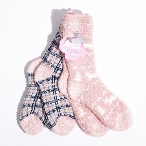 2 PACK NWT WOMEN'S PINK COLOR BLOCK CREW COZY SOCKS